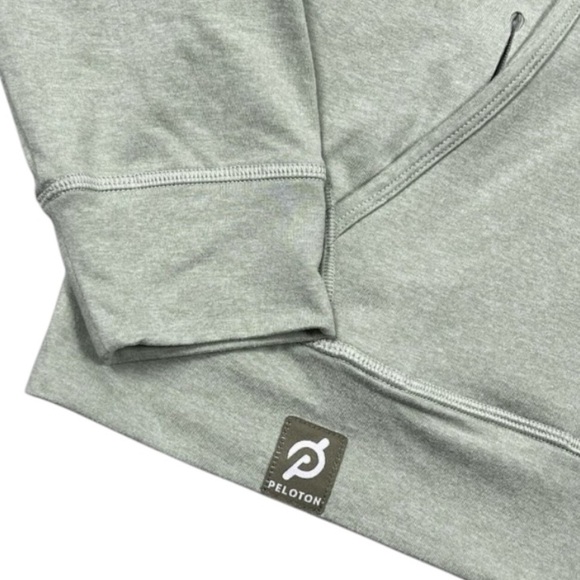 Peloton Logo Dreamsoft Pullover Hoodie Size M - Picture 2 of 4